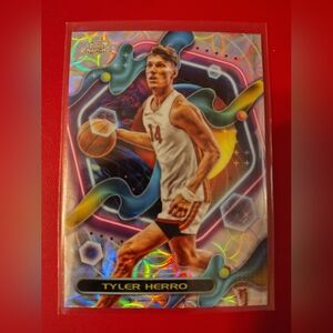 Tyler Herro 2023-24 Topps Chrome Cosmic Nucleus Refractor Miami Heat